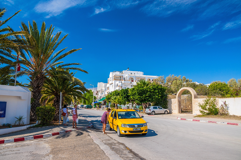 Транспорт в Тунисе.