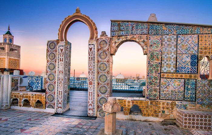 Медина, старый город в Тунисе